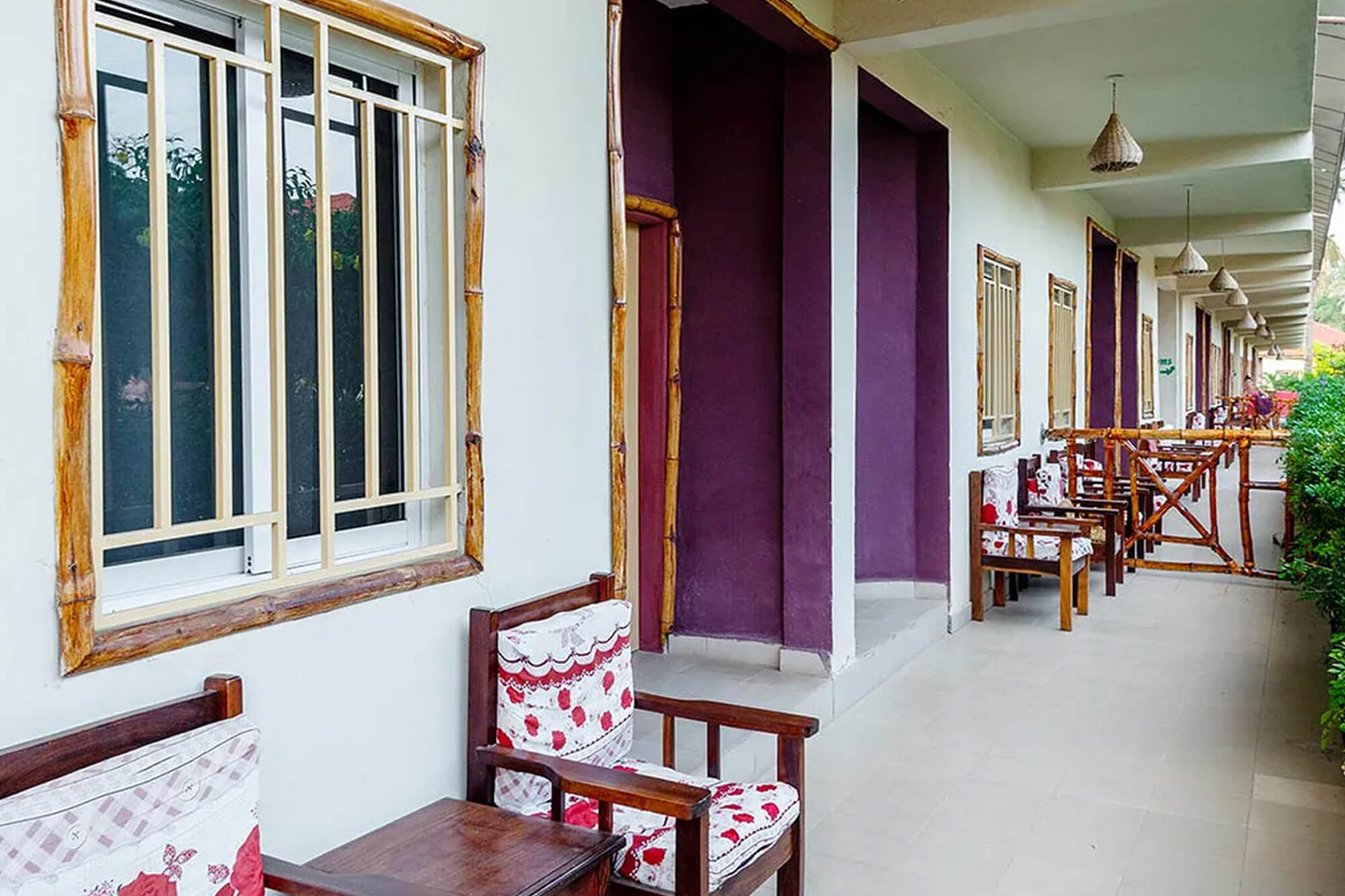Hotelkamers van het Bamboo Garden hotel in Kololi, Gambia