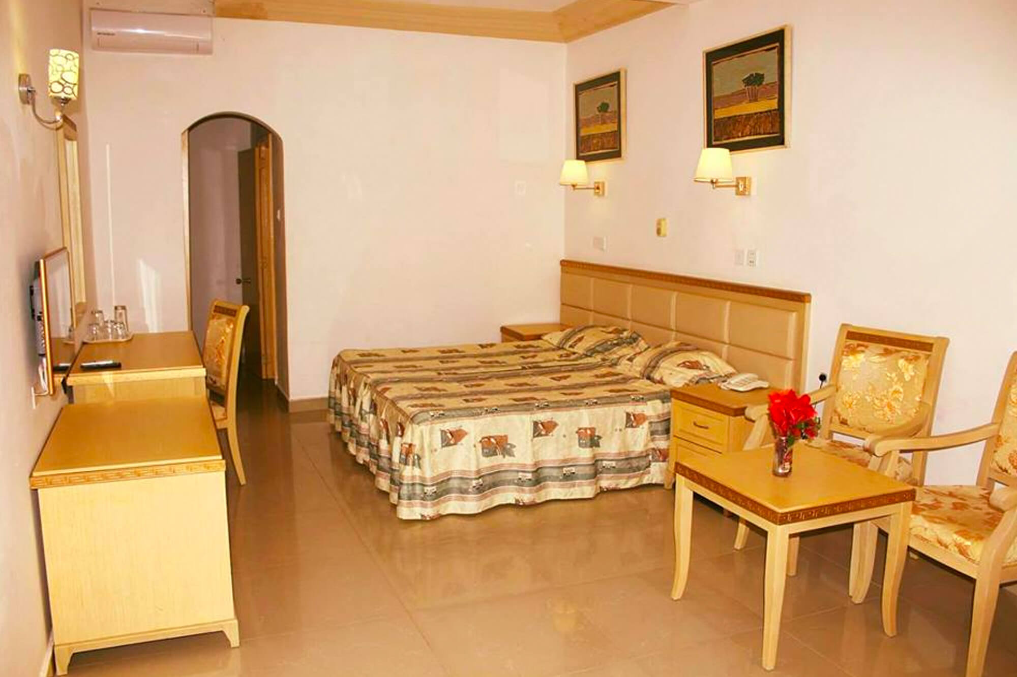Hotelkamer van het Cape Point hotel in Gambia