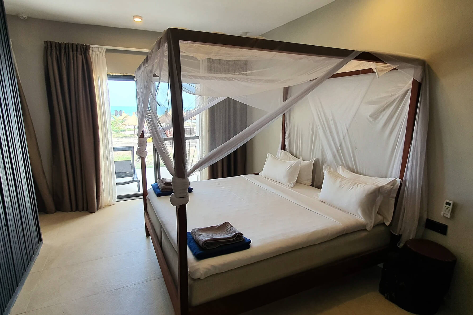 Hotelkamer van het Kalimba Beach Resort hotel in Gambia