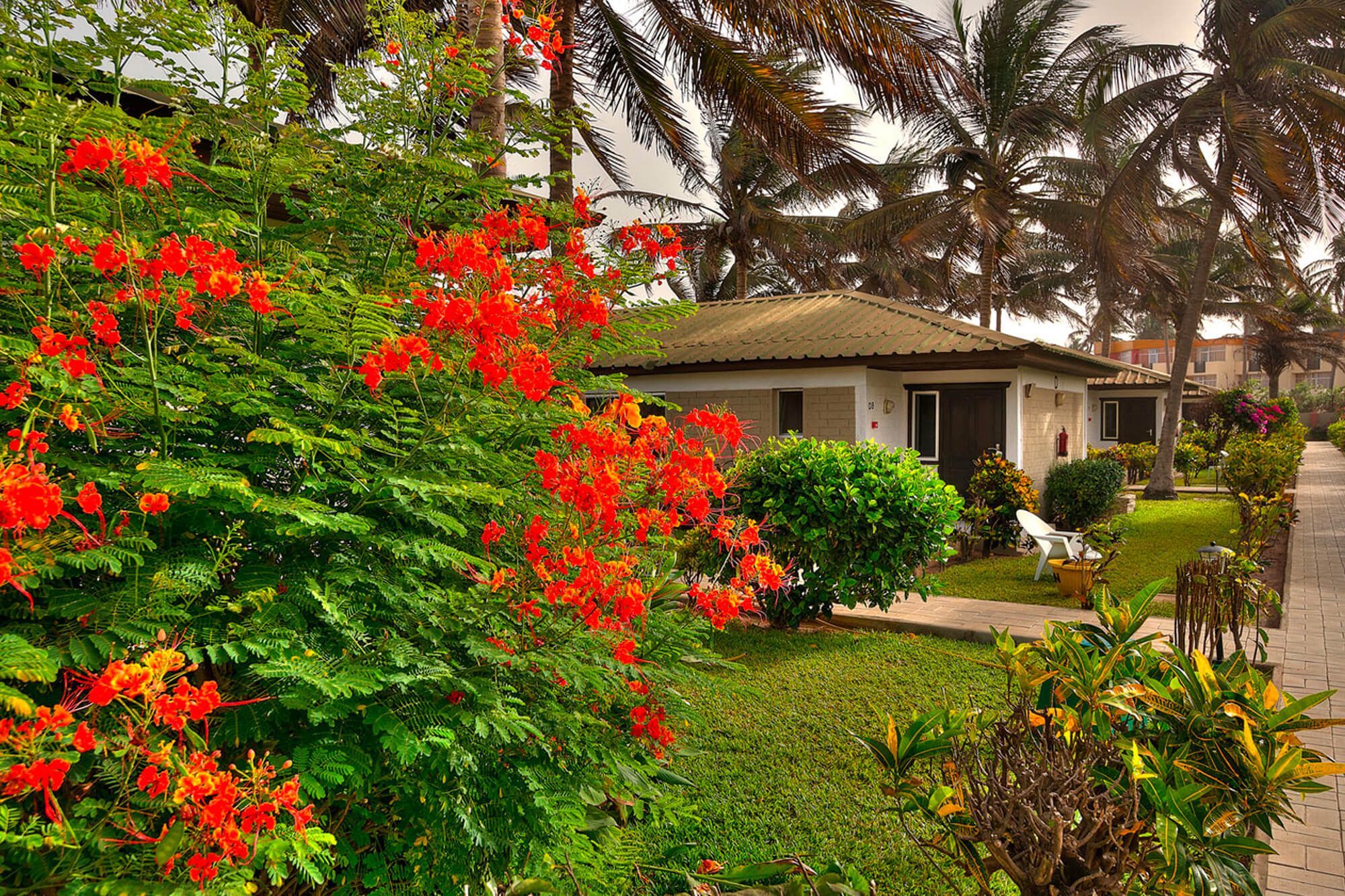 Bungalow van het Sunset Beach hotel in Kotu, Gambia
